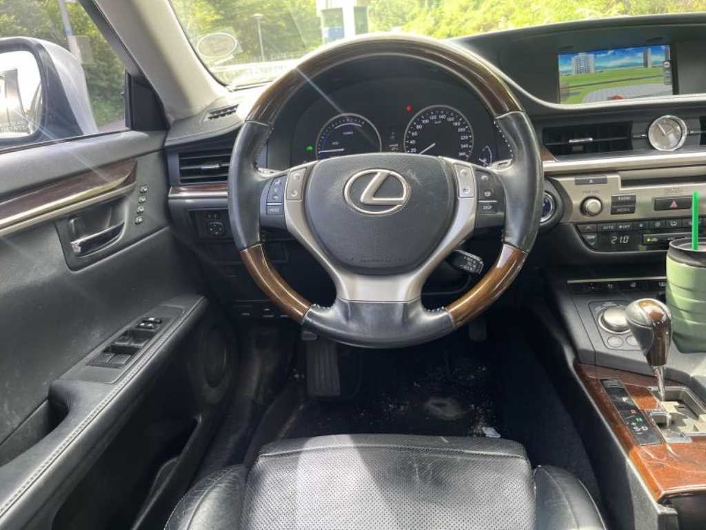 렉서스 ES 뉴ES300h 슈프림 이미지 10