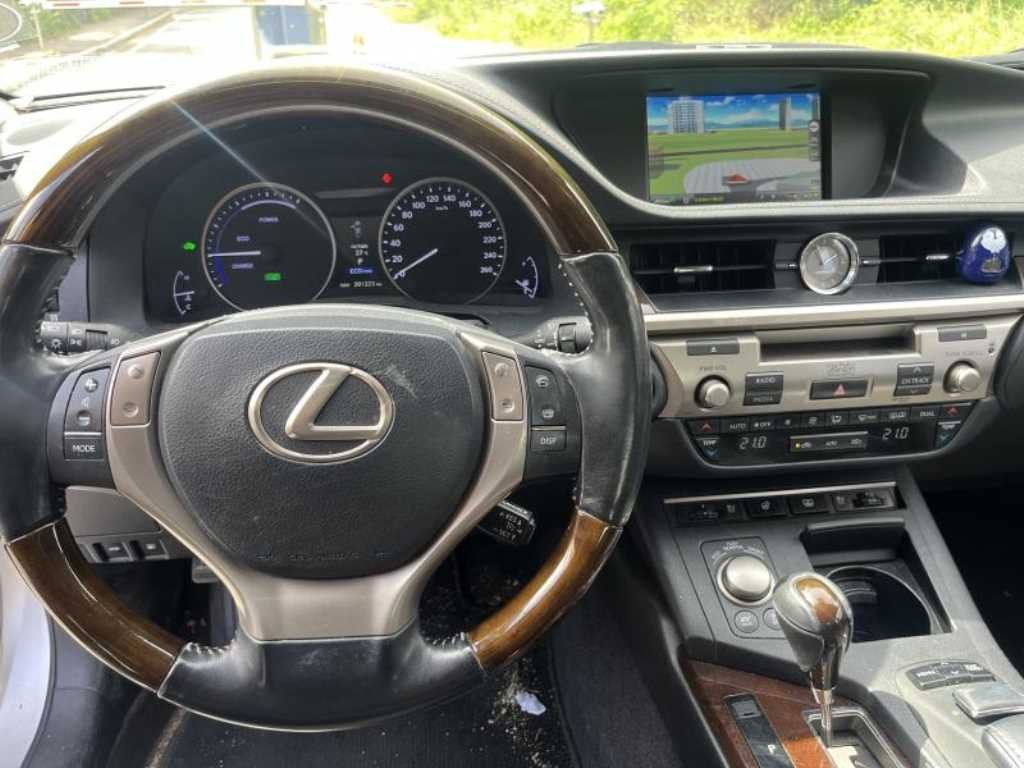 렉서스 ES 뉴ES300h 슈프림 이미지 8