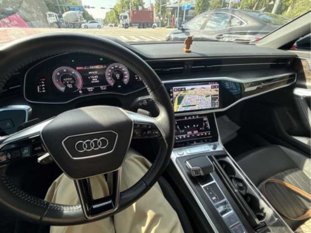 아우디 A6 A6 (C8) 45 TDI 콰트로 프리미엄 이미지 3