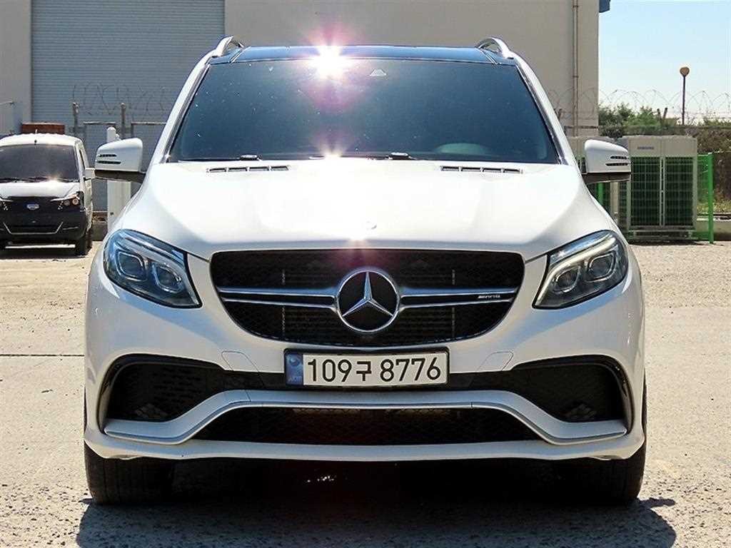 벤츠 GLE 클래스 GLE 클래스 W166 GLE 350 d 4MATIC 이미지 1