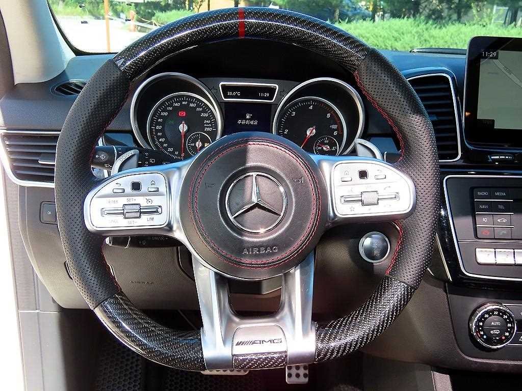 벤츠 GLE 클래스 GLE 클래스 W166 GLE 350 d 4MATIC 이미지 8