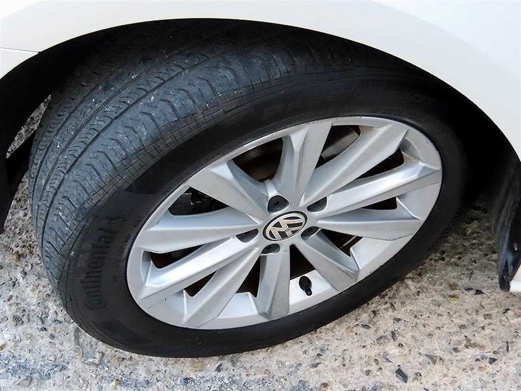 폭스바겐 파사트 더 뉴 파사트 1.8 TSI 이미지 20