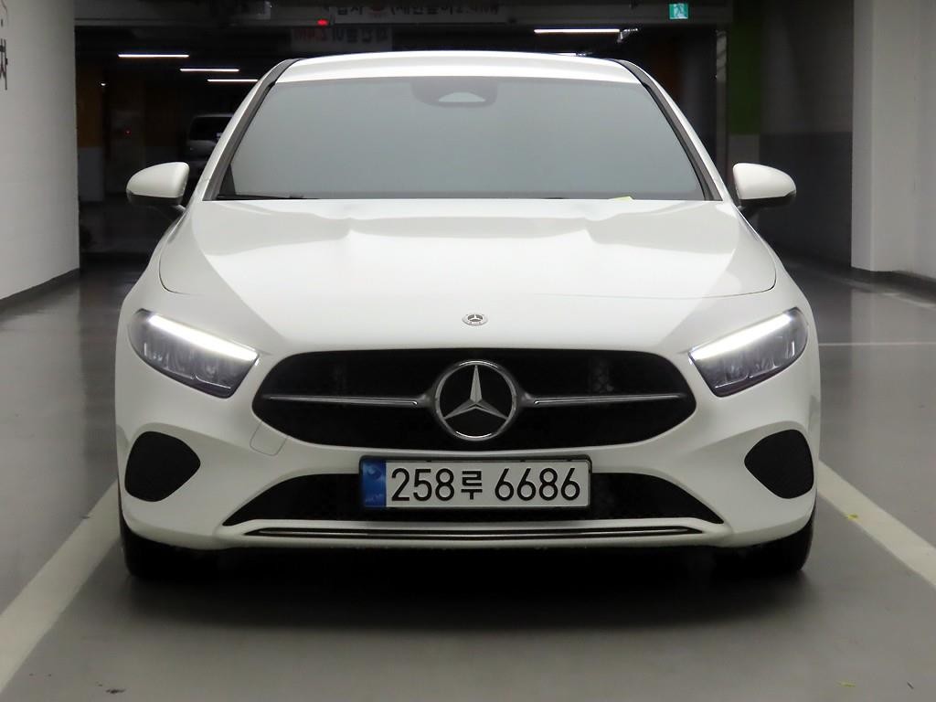 벤츠 A 클래스 A클래스 W177 A220 세단 이미지 1