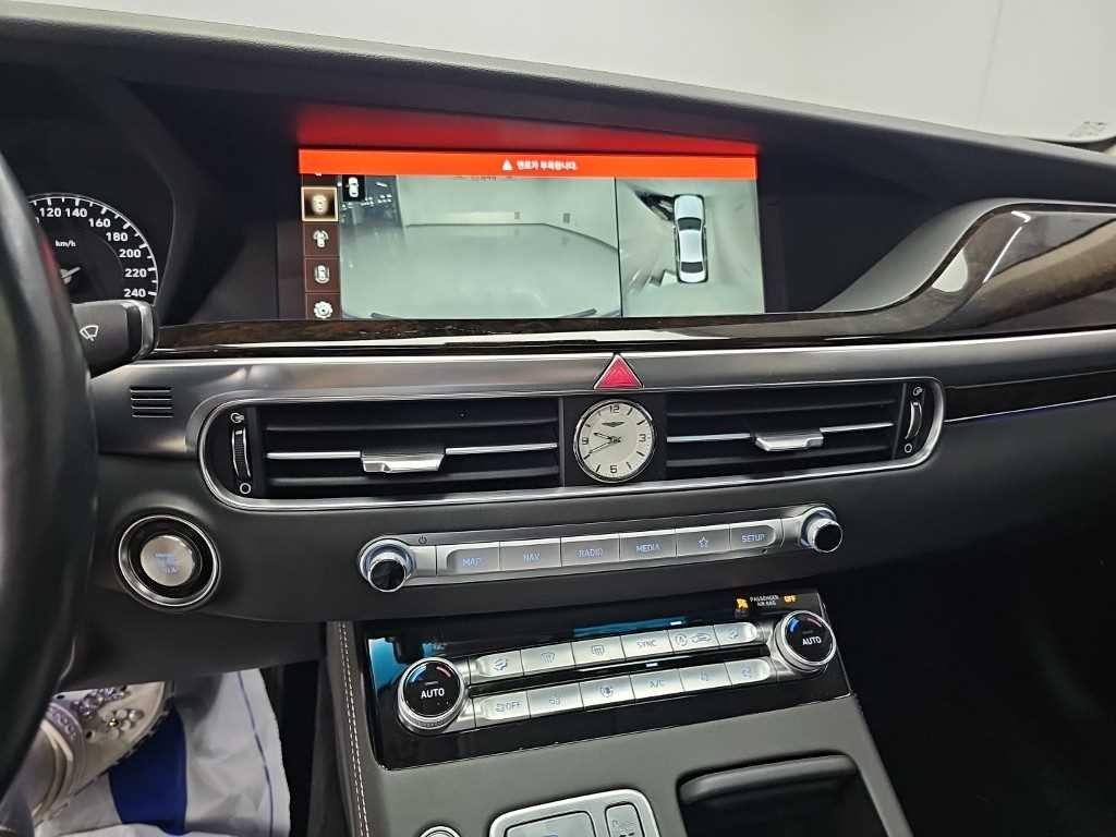 제네시스 G90 3.3 T AWD 프리미엄 럭셔리 이미지 10