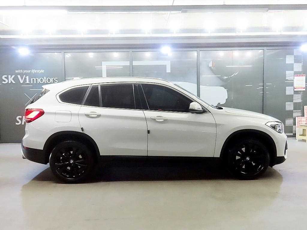 BMW X1 X1 (F48) xDrive 20i 어드밴티지 이미지 3