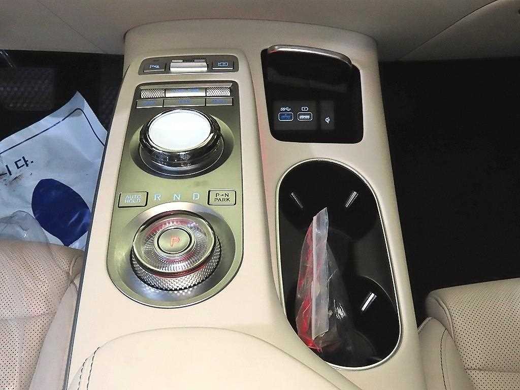 제네시스 GV70 2.5T 가솔린 AWD 기본형 이미지 12