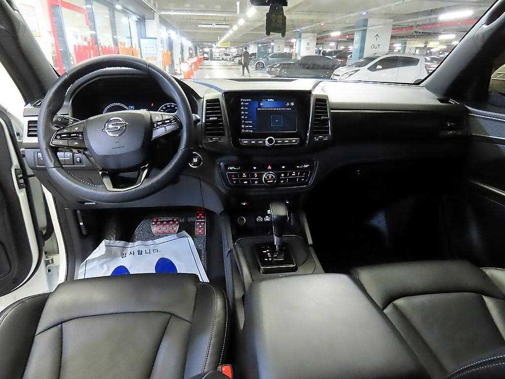KG모빌리티(쌍용) 렉스턴 더 뉴 렉스턴 스포츠 디젤 2.2 4WD 프레스티지 이미지 10