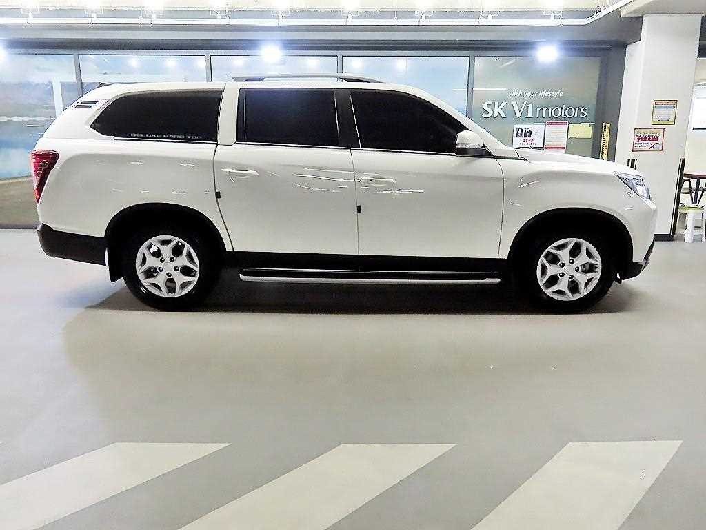 KG모빌리티(쌍용) 렉스턴 더 뉴 렉스턴 스포츠 디젤 2.2 4WD 프레스티지 이미지 3