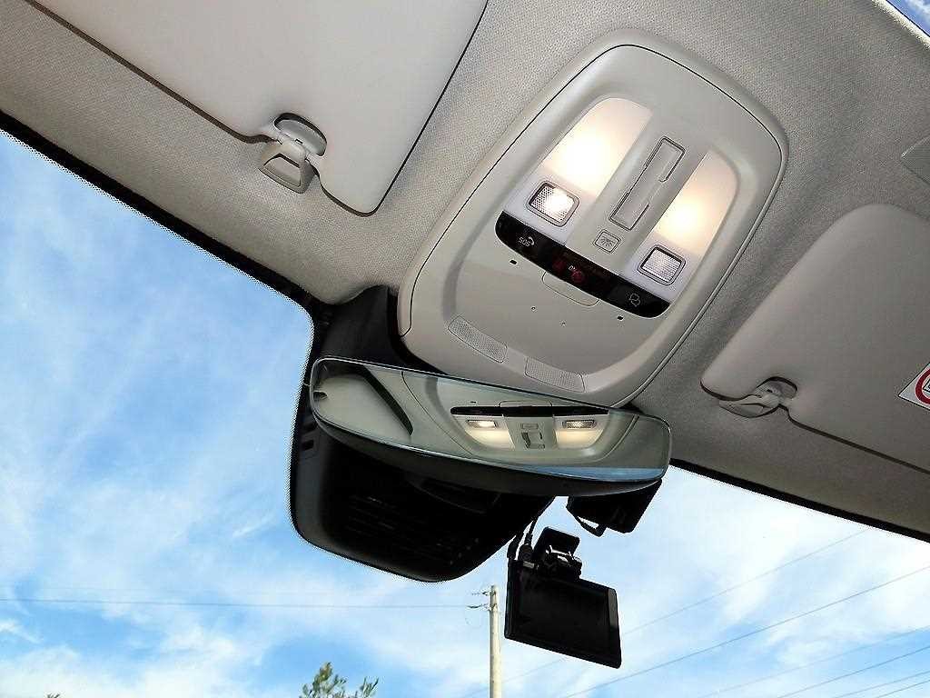 볼보 XC40 B4 AWD 얼티메이트 브라이트 이미지 14
