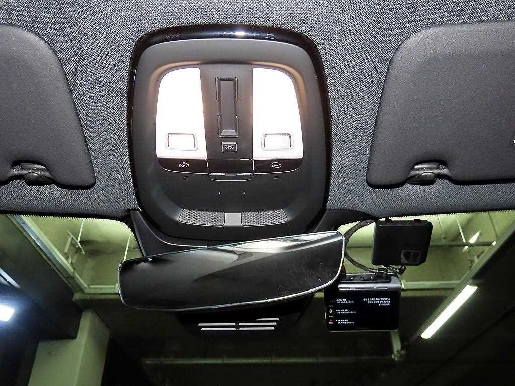 볼보 XC40 B4 AWD 플러스 브라이트 이미지 14