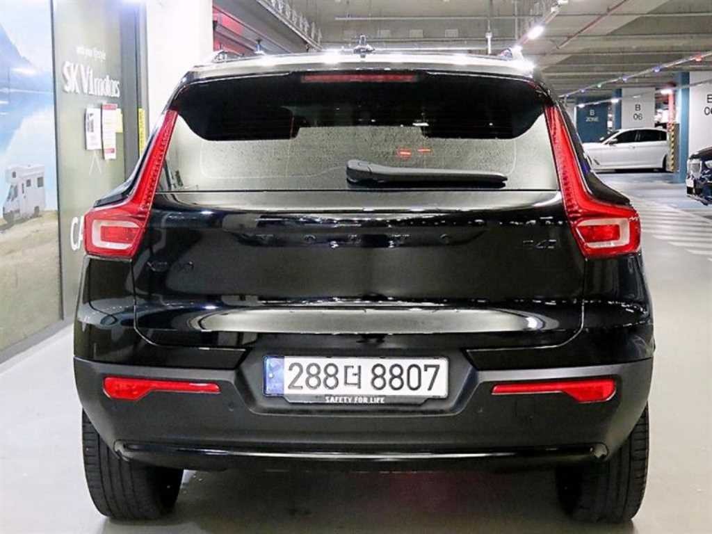 볼보 XC40 B4 AWD 플러스 브라이트 이미지 5