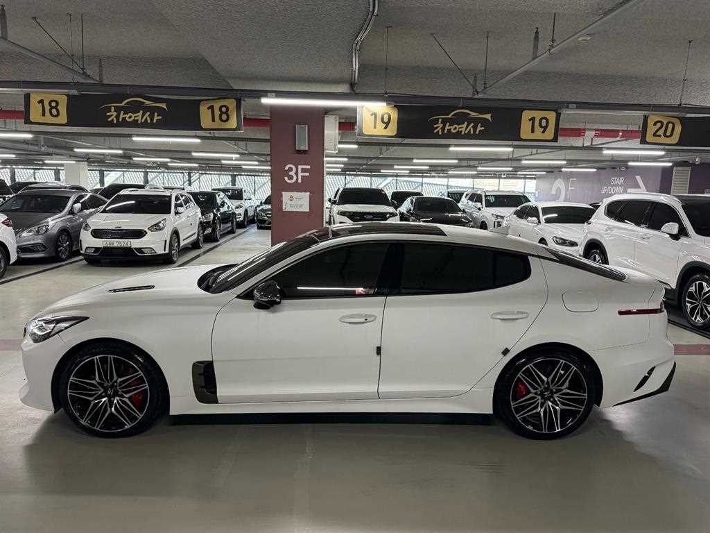 기아 스팅어 스팅어 마이스터 AWD 3.3 GT 마스터즈 터보 패키지 이미지 3