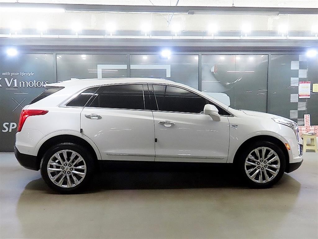 캐딜락 XT5 3.6 플래티넘 AWD 이미지 3