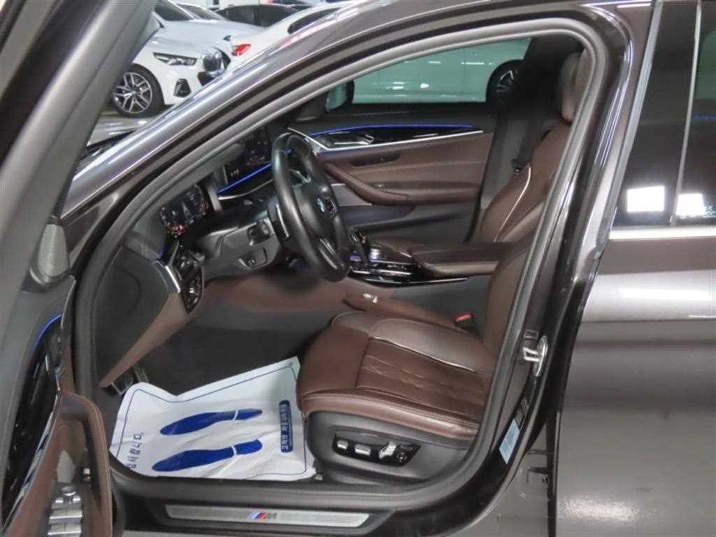 BMW 5시리즈 5시리즈 (G30) 530i M 스포츠 이미지 13