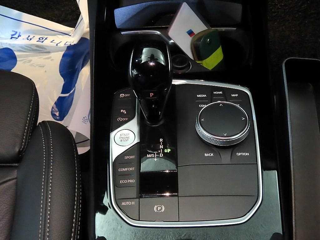 BMW 2시리즈 2시리즈 그란쿠페 (F44) 220i M 스포츠 이미지 12