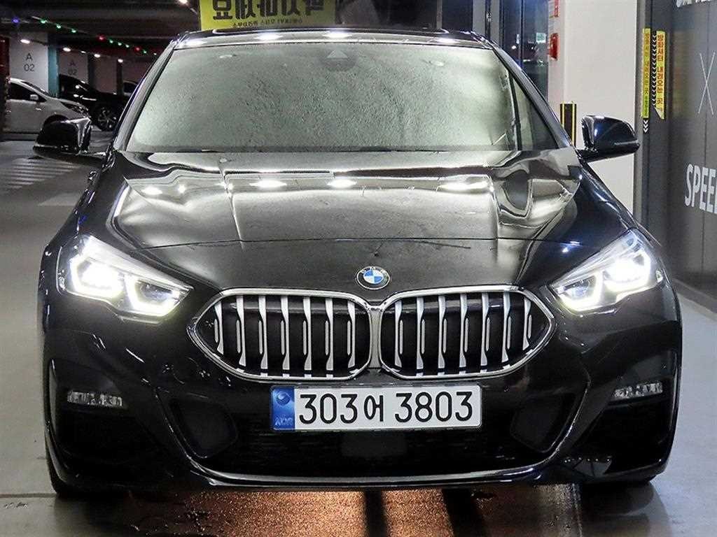 BMW 2시리즈 2시리즈 그란쿠페 (F44) 220i M 스포츠 이미지 2