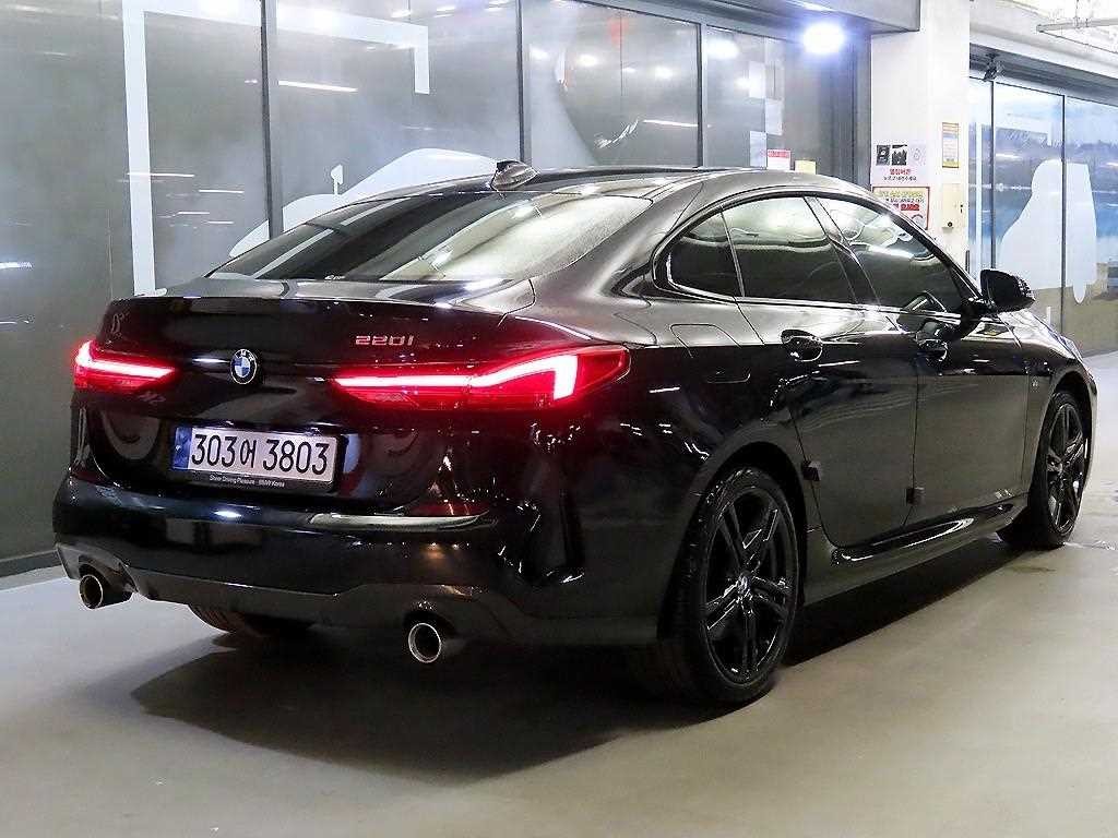 BMW 2시리즈 2시리즈 그란쿠페 (F44) 220i M 스포츠 이미지 4