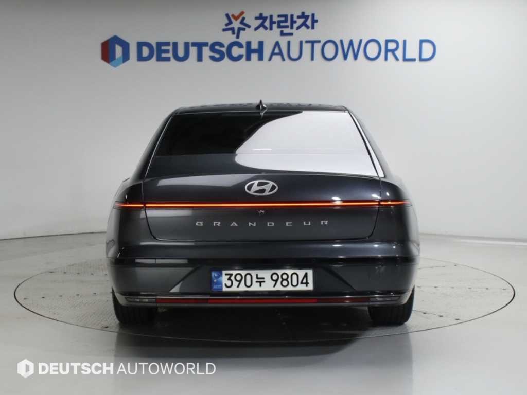 현대 그랜저 그랜저 (GN7) 가솔린 2.5 2WD 캘리그래피 이미지 4