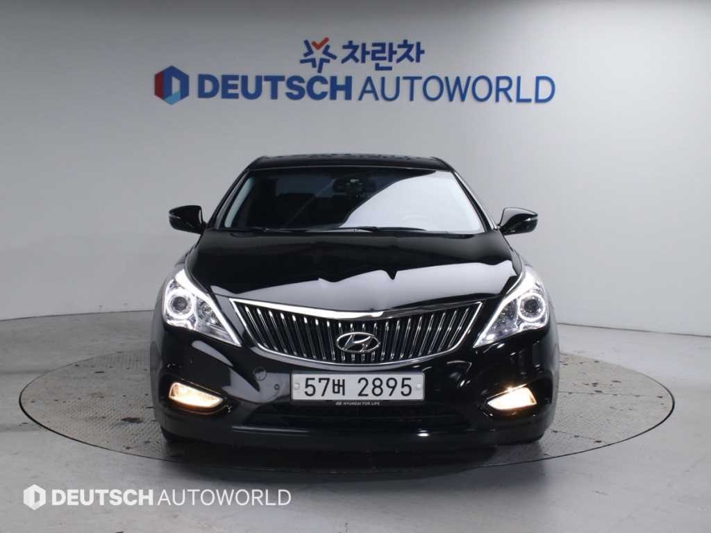 현대 그랜저 그랜저 HG HG300 PREMIUM 이미지 3