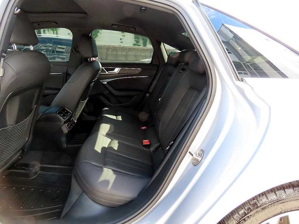 아우디 A6 A6 (C8) 45 TFSI 프리미엄 이미지 6
