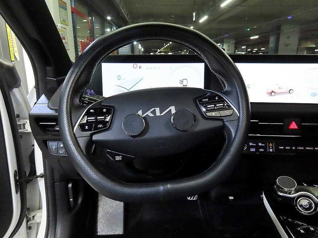 기아 EV6 롱레인지 AWD GT Line 이미지 8