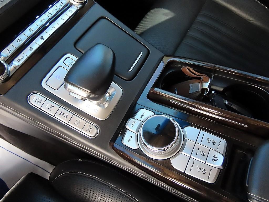 제네시스 G90 3.3 T AWD 프리미엄 럭셔리 이미지 11