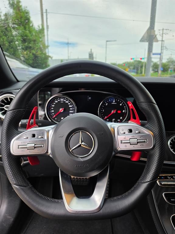 벤츠 E 클래스 E-클래스 W213 E220d 카브리올레 이미지 13