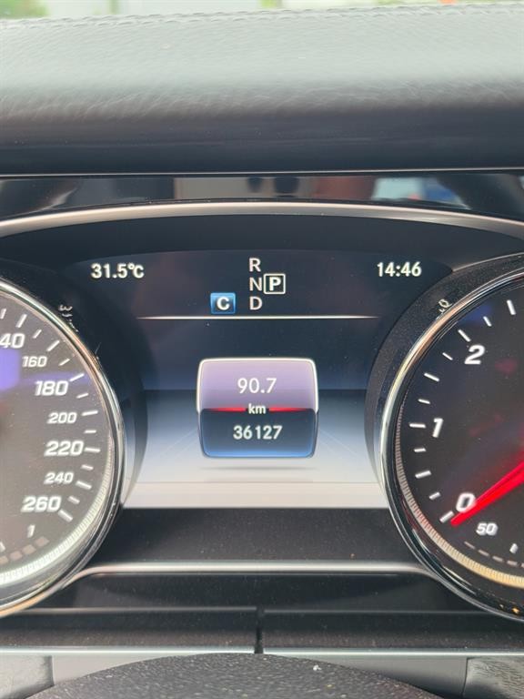 벤츠 E 클래스 E-클래스 W213 E220d 카브리올레 이미지 14