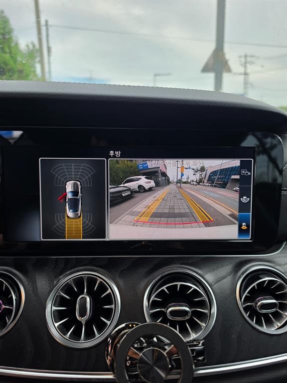 벤츠 E 클래스 E-클래스 W213 E220d 카브리올레 이미지 17