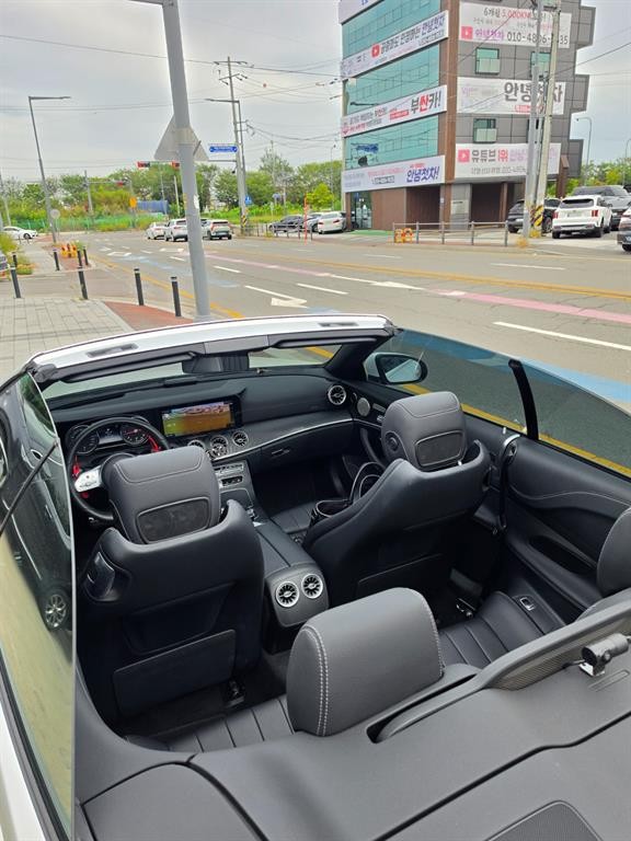 벤츠 E 클래스 E-클래스 W213 E220d 카브리올레 이미지 19