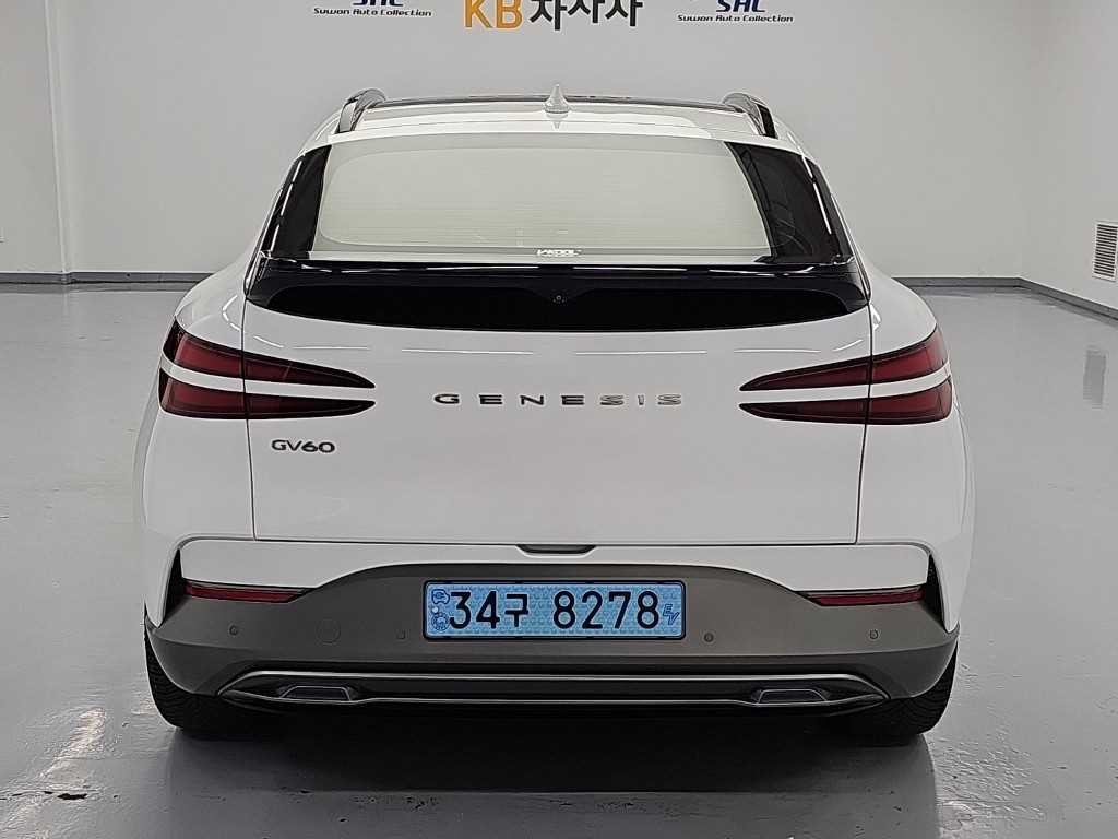 제네시스 GV60 스탠다드 2WD 이미지 3