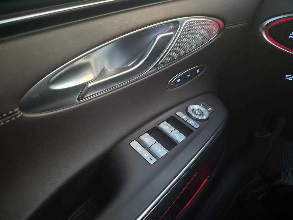 제네시스 GV70 2.5T 가솔린 AWD 기본형 이미지 14