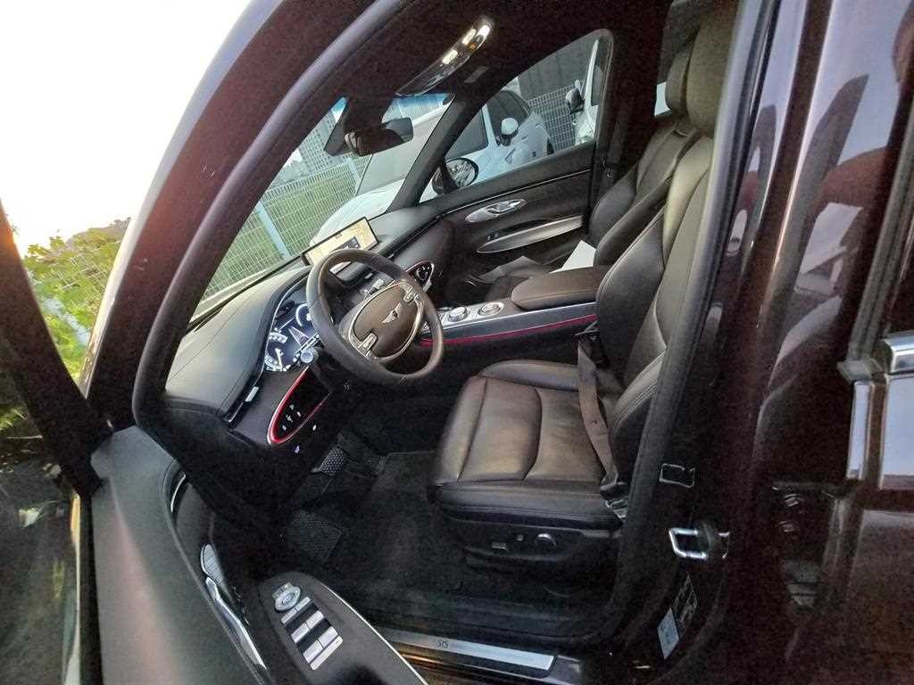 제네시스 GV70 2.5T 가솔린 AWD 기본형 이미지 15