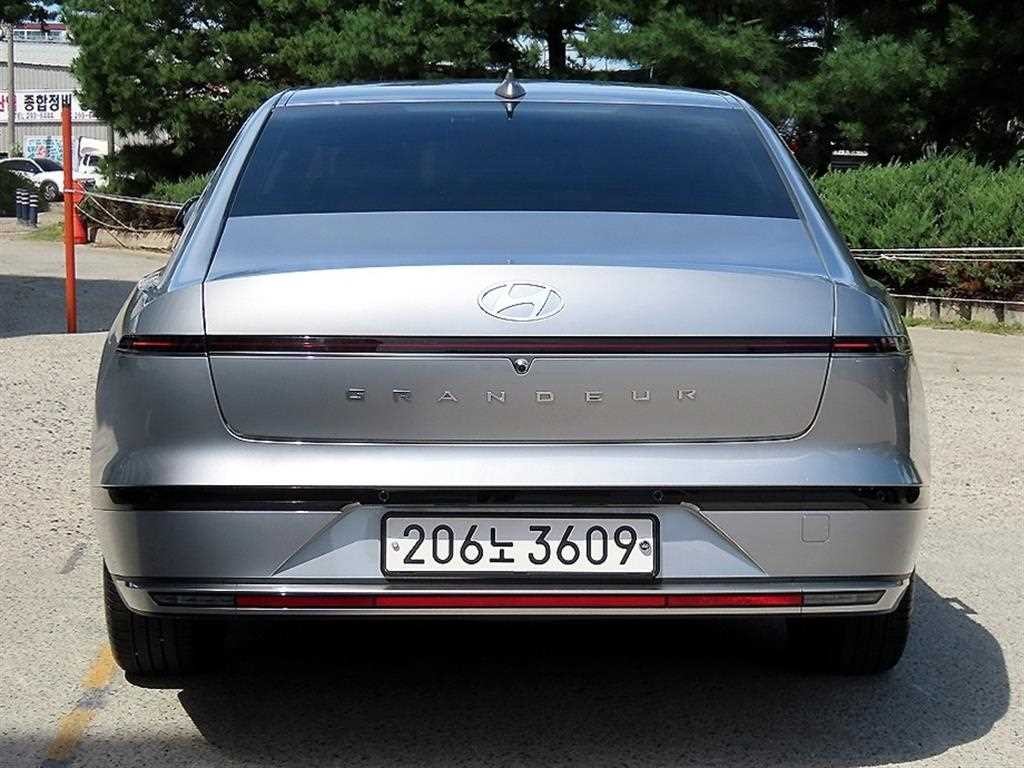 현대 그랜저 그랜저 (GN7) LPG 3.5 2WD (택시형) 고급형 이미지 4