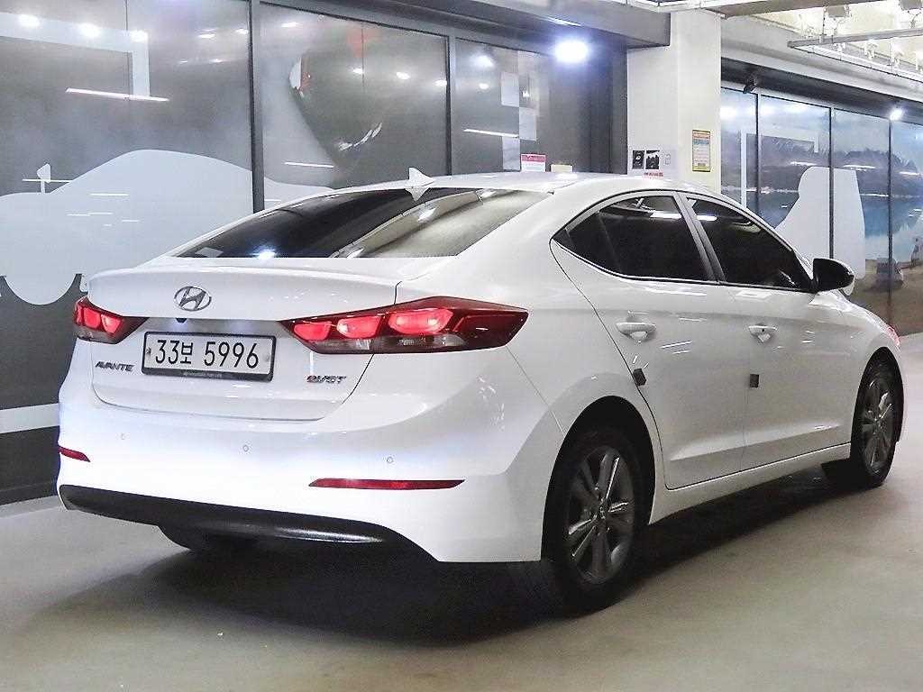 현대 아반떼 아반떼 AD 1.6 e-VGT 스마트 스페셜 이미지 4
