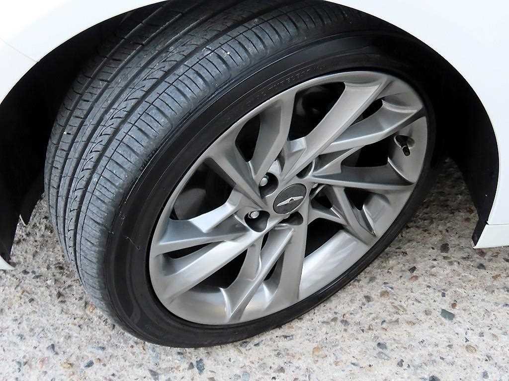 제네시스 G70 더 뉴 G70 가솔린 2.0T 2WD 이미지 20
