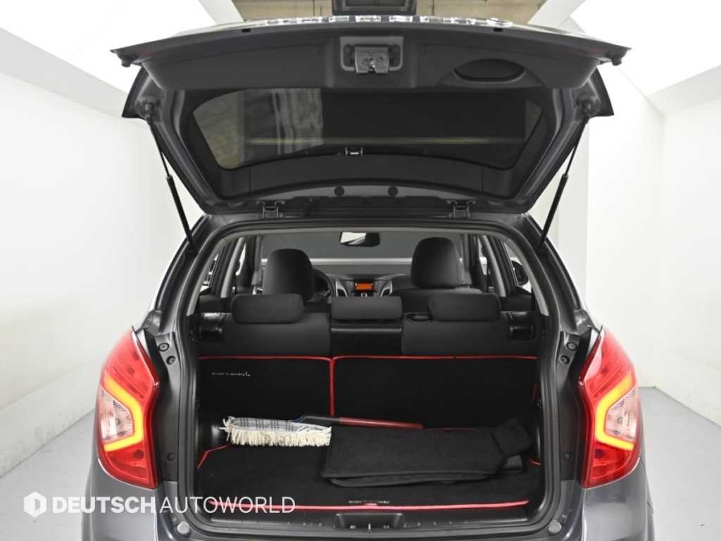 KG모빌리티(쌍용) 코란도 뉴코란도C 4WD 2.0 KX 이미지 19