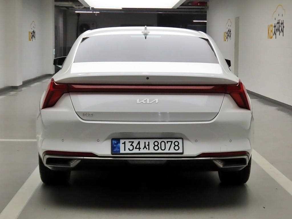 기아 K8 2.5 2WD 시그니처 이미지 3