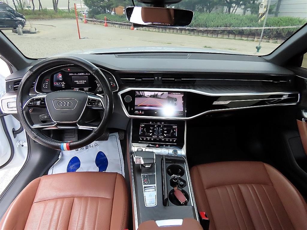 아우디 A6 A6 (C8) 45 TFSI 콰트로 프리미엄 이미지 7