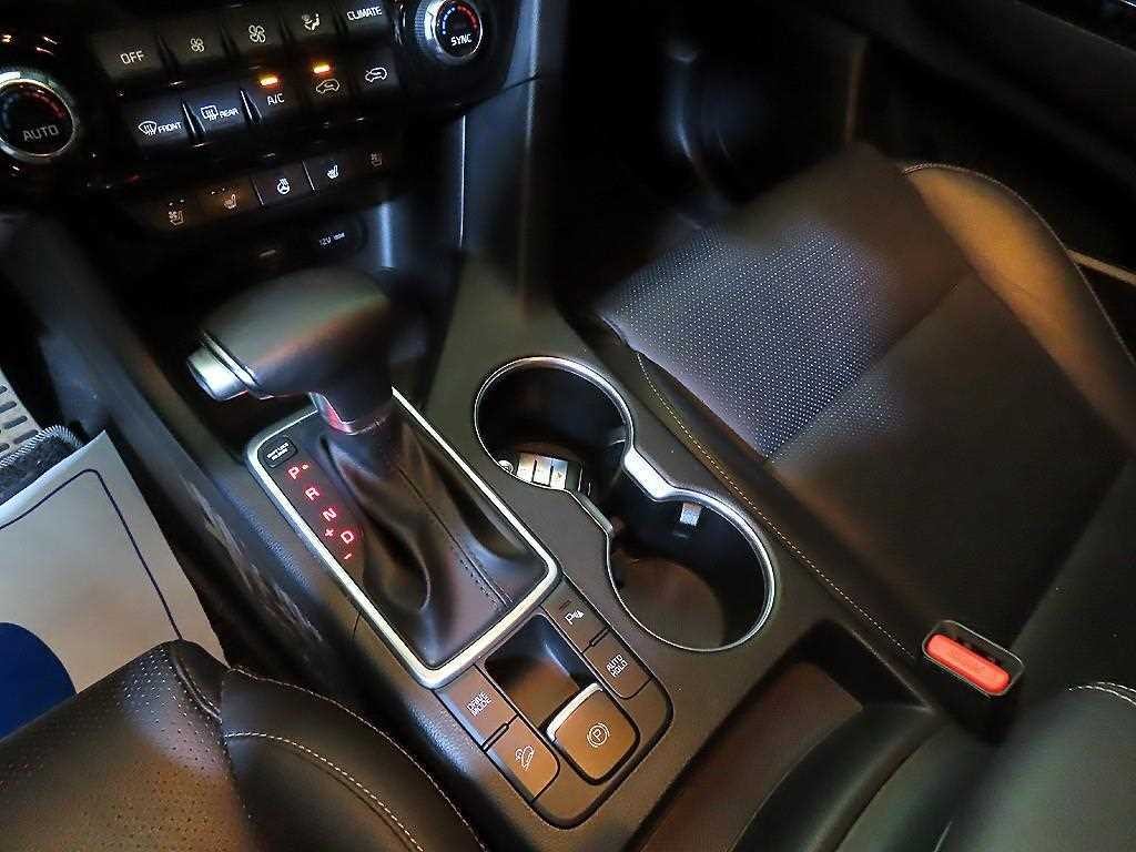 기아 스포티지 스포티지 더 볼드 2.0 디젤 2WD 인텔리전트 이미지 12