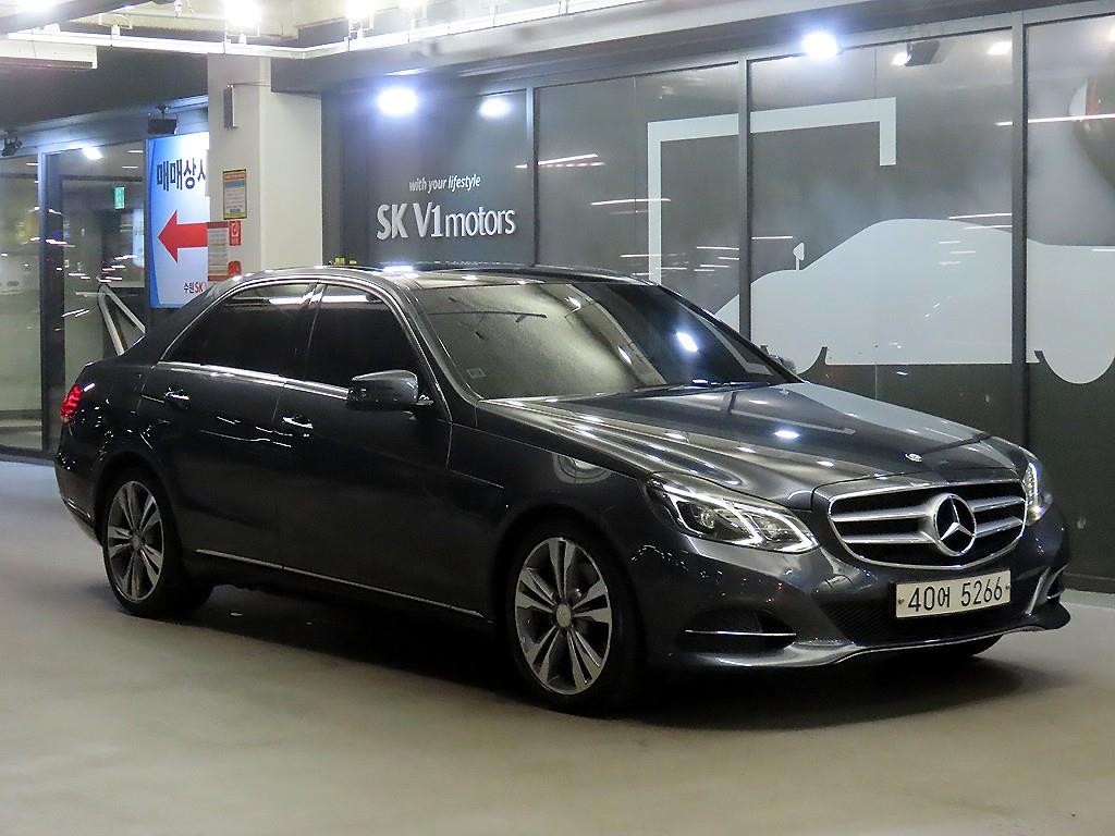 벤츠 E 클래스 E-클래스 W212 E300 4MATIC 아방가르드 이미지 1