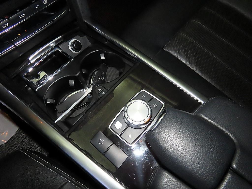 벤츠 E 클래스 E-클래스 W212 E300 4MATIC 아방가르드 이미지 13