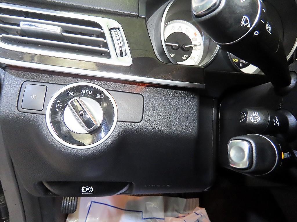 벤츠 E 클래스 E-클래스 W212 E300 4MATIC 아방가르드 이미지 14