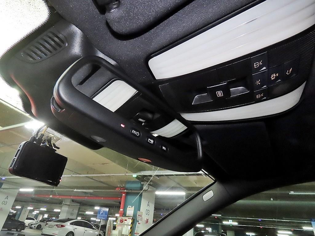 벤츠 E 클래스 E-클래스 W212 E300 4MATIC 아방가르드 이미지 15