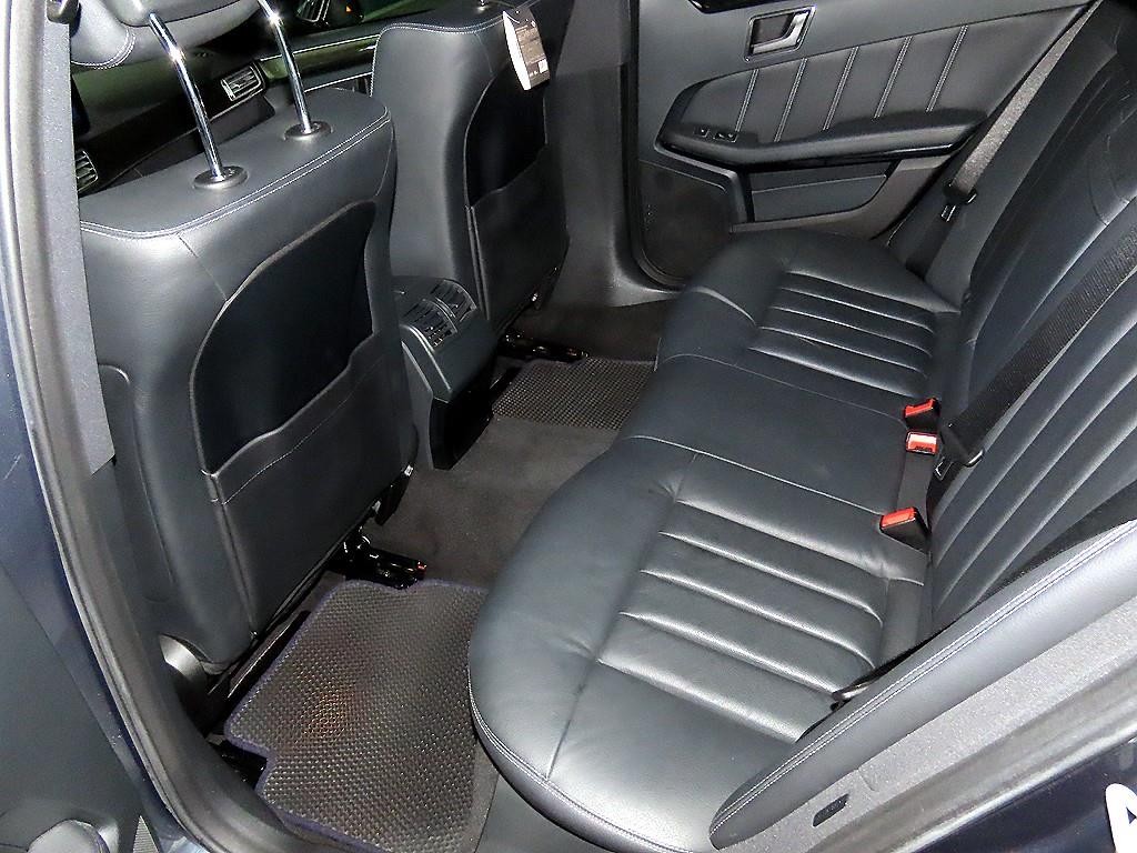 벤츠 E 클래스 E-클래스 W212 E300 4MATIC 아방가르드 이미지 7