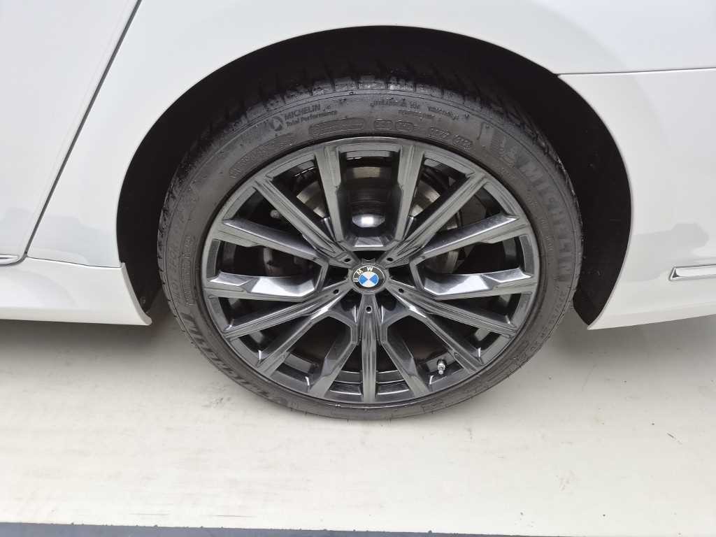 BMW 7시리즈 7시리즈 (G11) 730Ld xDrive M 스포츠 이미지 18