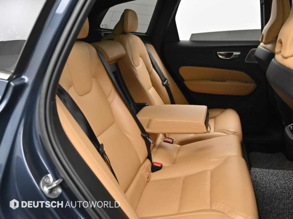 볼보 XC60 XC60(2세대) B6 AWD 얼티메이트 브라이트 이미지 12