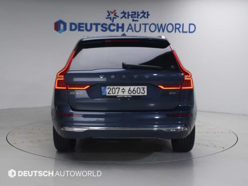 볼보 XC60 XC60(2세대) B6 AWD 얼티메이트 브라이트 이미지 4