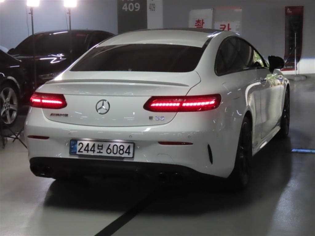 벤츠 E 클래스 E-클래스 W213 E53 AMG 4MATIC+ 쿠페 이미지 3