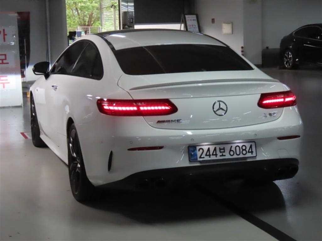 벤츠 E 클래스 E-클래스 W213 E53 AMG 4MATIC+ 쿠페 이미지 4